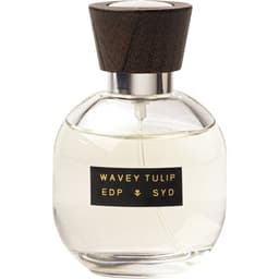 Wavey Tulip