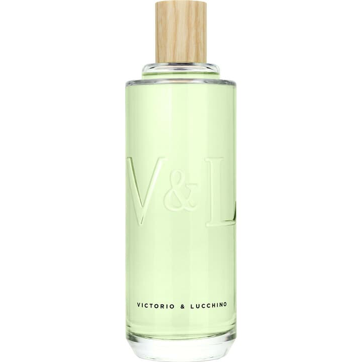 Aguas Esenciales - Te Quiero Verde by Victorio & Lucchino perfume bottle