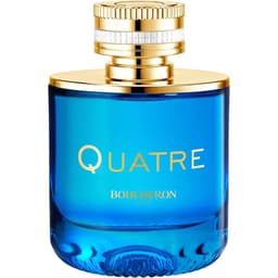 Quatre en Bleu